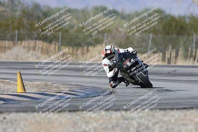 media/Dec-01-2025-Moto Forza (Mon) [[2daa91e15f]]/2-Intermediate Group/Session 3 (Turn 3)/